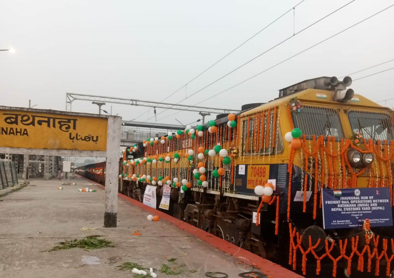 भारत बथनाहाबाट विराटनगर आउन तयार कार्गो रेल। तस्वीर सौजन्यः राजेश शर्मा।